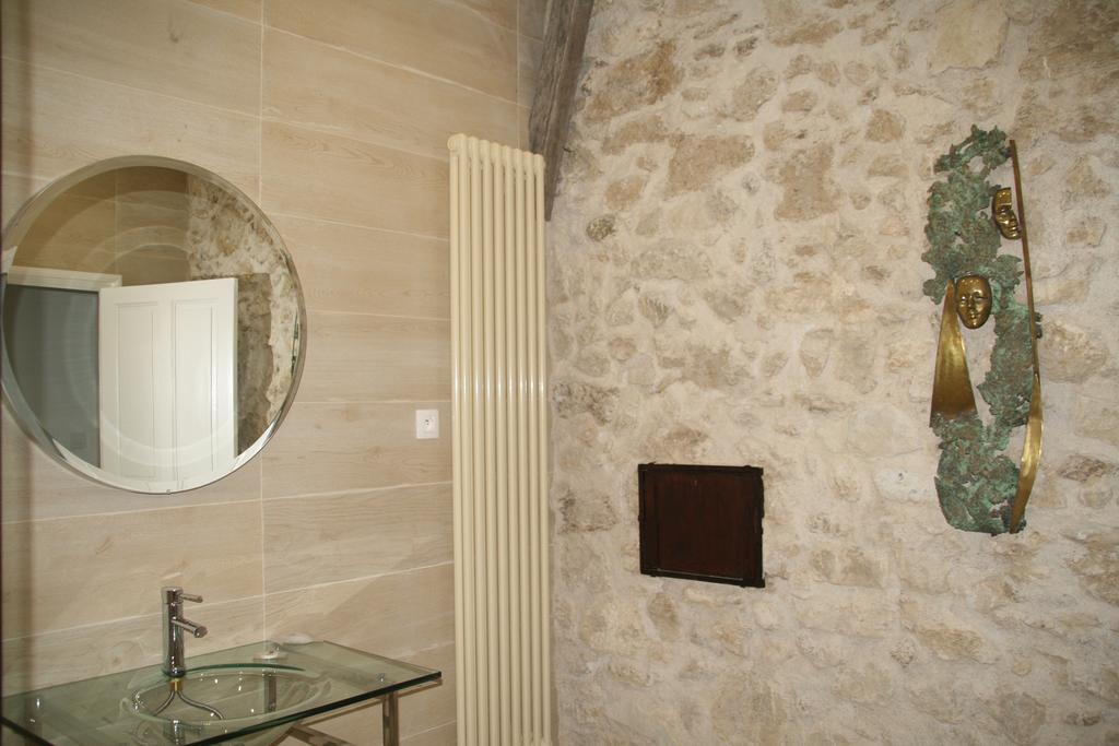 Aux Pots Bleus Bed & Breakfast Nissan-lez-Enserune Room photo